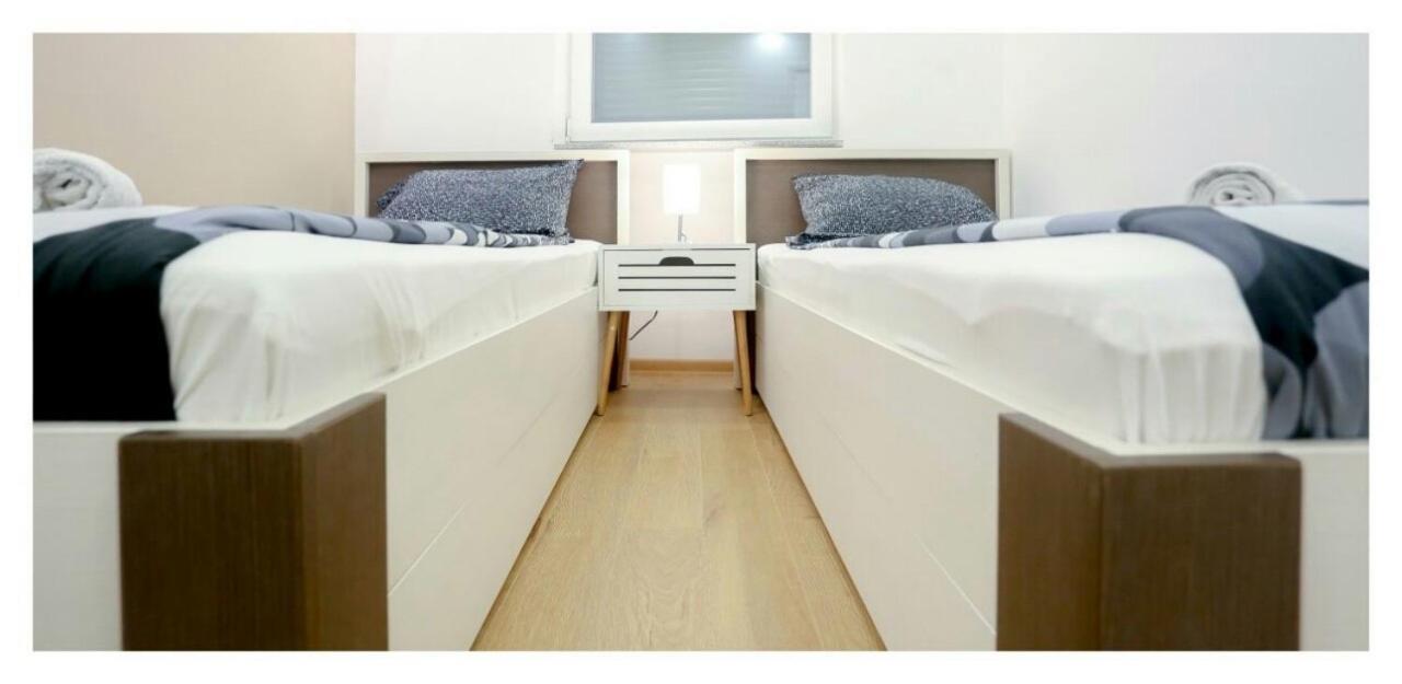 Relax Exclusive Apartment Free Public Parking Sarajevo Bagian luar foto