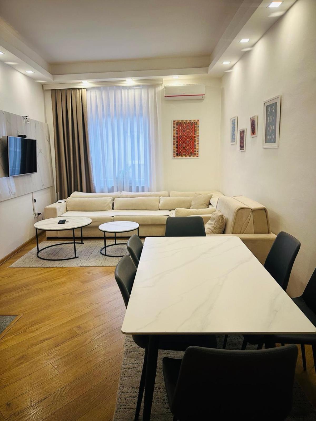 Relax Exclusive Apartment Free Public Parking Sarajevo Bagian luar foto