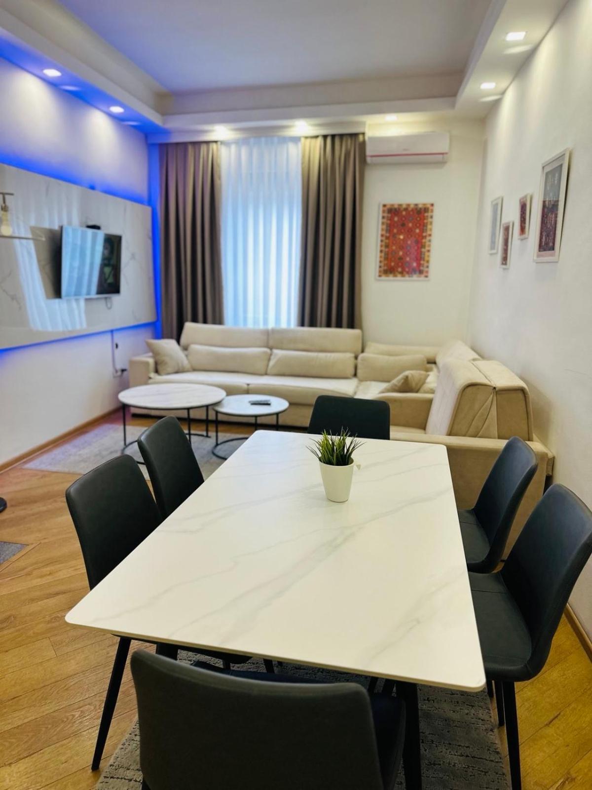 Relax Exclusive Apartment Free Public Parking Sarajevo Bagian luar foto